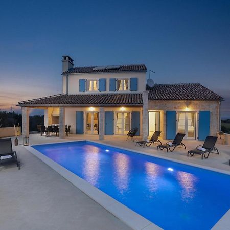 Villa Mediterra Prima Nin Extérieur photo