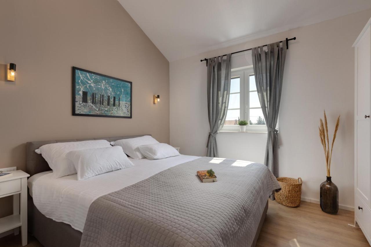 Villa Mediterra Prima Nin Extérieur photo