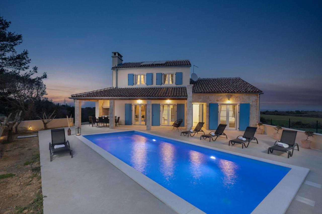 Villa Mediterra Prima Nin Extérieur photo