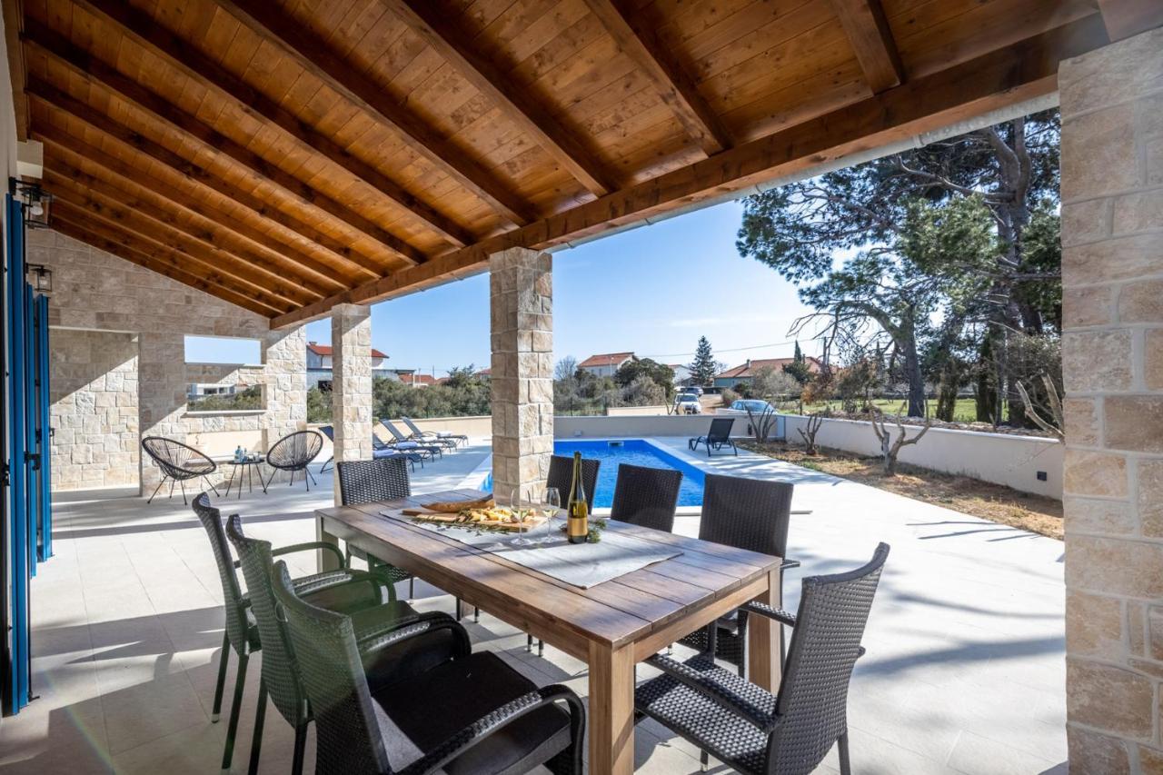 Villa Mediterra Prima Nin Extérieur photo